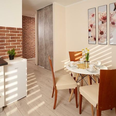 Apartament Winnica Centrum Зелёна-Гура Экстерьер фото