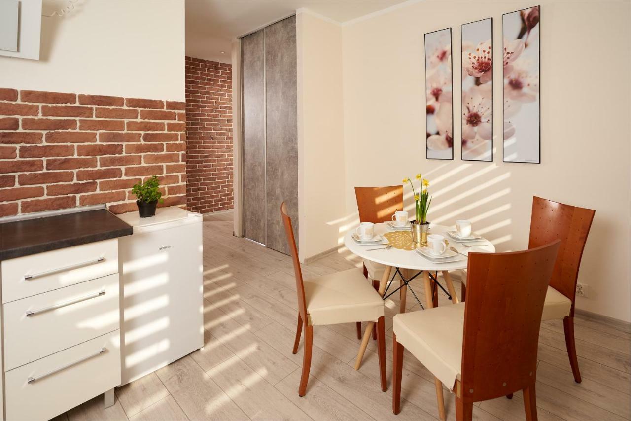 Apartament Winnica Centrum Зелёна-Гура Экстерьер фото